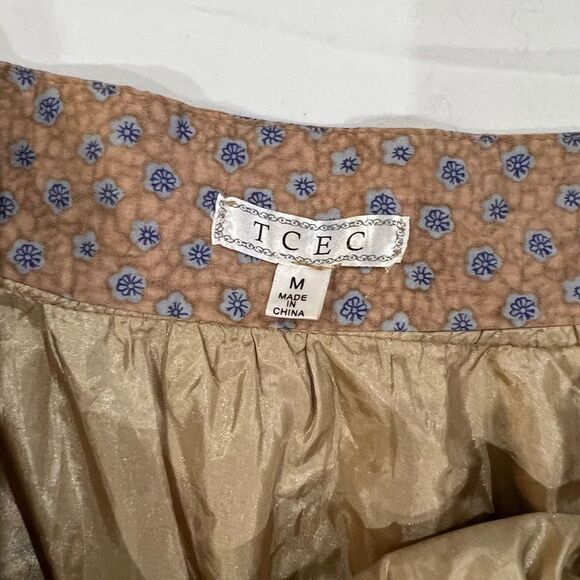 TCEC 100% cotton eyelet scalloped skirt - Picture 7 of 8